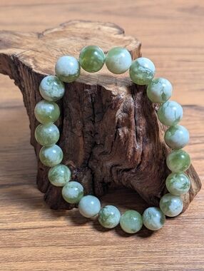 Jade 9mm Crystal Bracelet